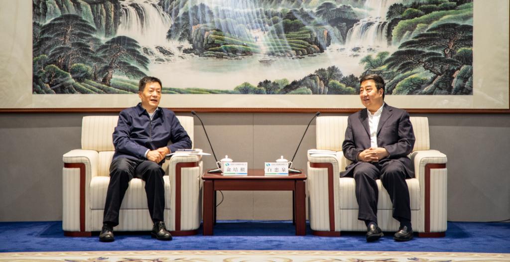 俞培根率队会见中国电气装备-6686体育