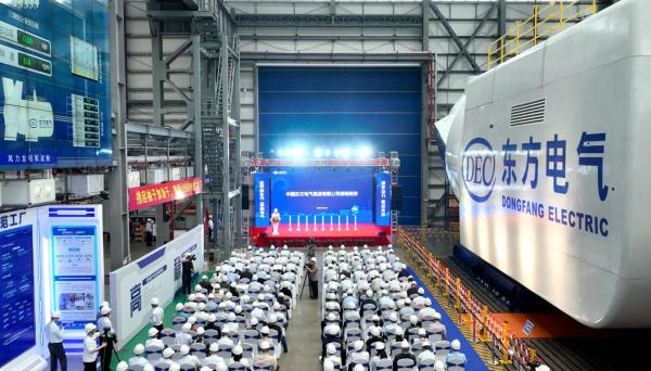 [环球时报客户端]全球最大18兆瓦直驱海优势电机组下线-6686体育