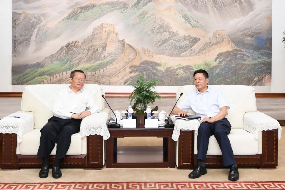 俞培根会见贵州省委常委、贵阳市委书记胡忠雄-6686体育