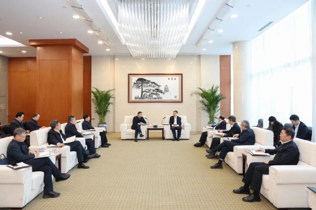 俞培根率队会见中国华能-6686体育