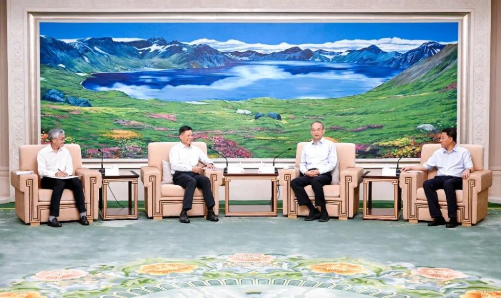 俞培根、张彦军拜会吉林省委书记黄强、省长胡玉亭-6686体育