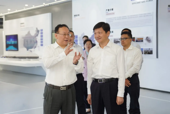 中华天下总工会党组成员蔡安辉一行到6686体育电气集团调研指导事情-6686体育
