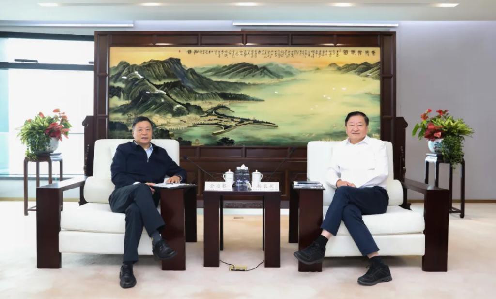 俞培根率队会见中国广核集团-6686体育