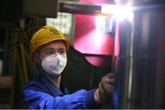 秦建荣获新时代青年先锋奖-6686体育