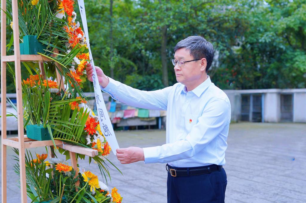  罗乾宜到东汽精神起源地调研-6686体育