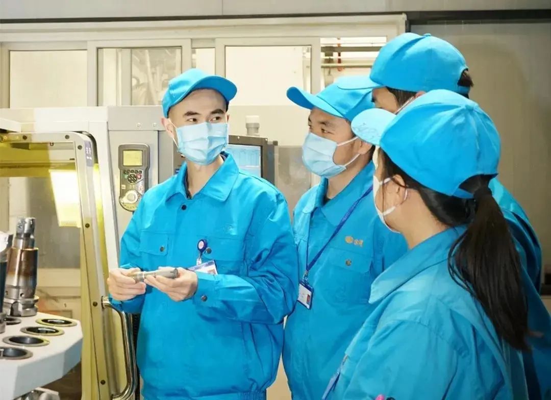 匠心筑梦｜6686体育电气再添2名“四川工匠”-6686体育