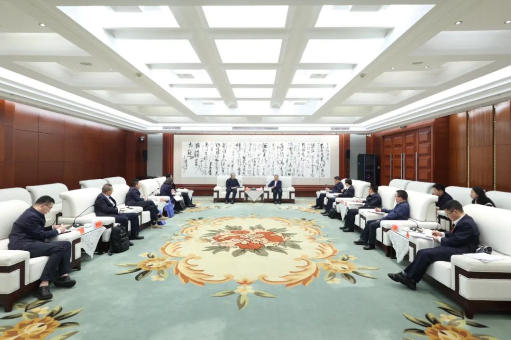 张彦军率队造访贵州省委常委、贵阳市委书记胡忠雄-6686体育