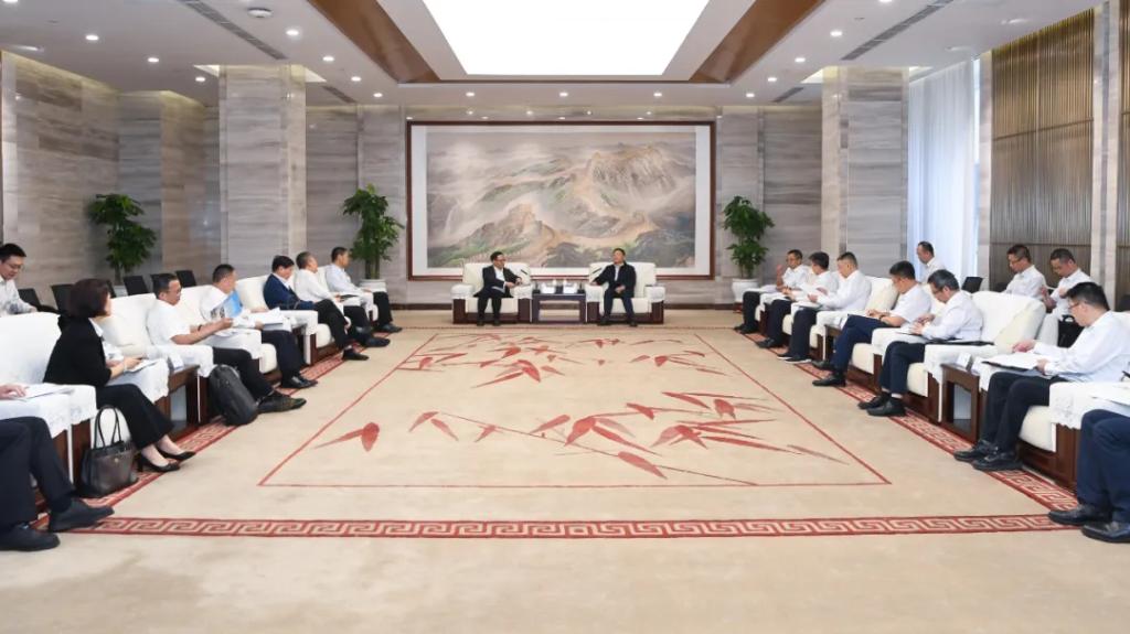 俞培根会见中铝集团党组书记、董事长段向东-6686体育